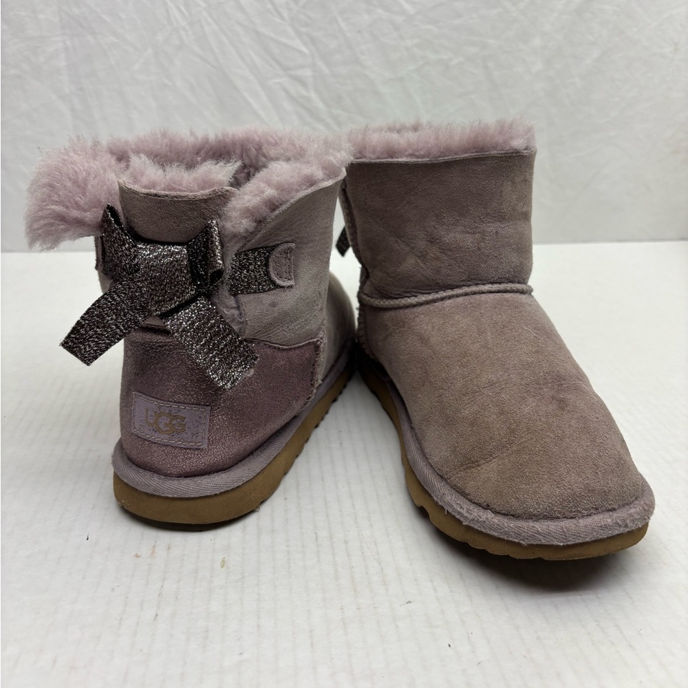 Ugg Bailey Bow boots, women’s SZ 5, box 26